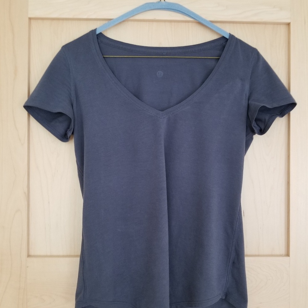 Lululemon t-shirt, navy